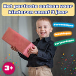 Kind krijgt Magnetic Tiles Build & Beyond van Fits4Kids als cadeau, geschikt vanaf 3 jaar