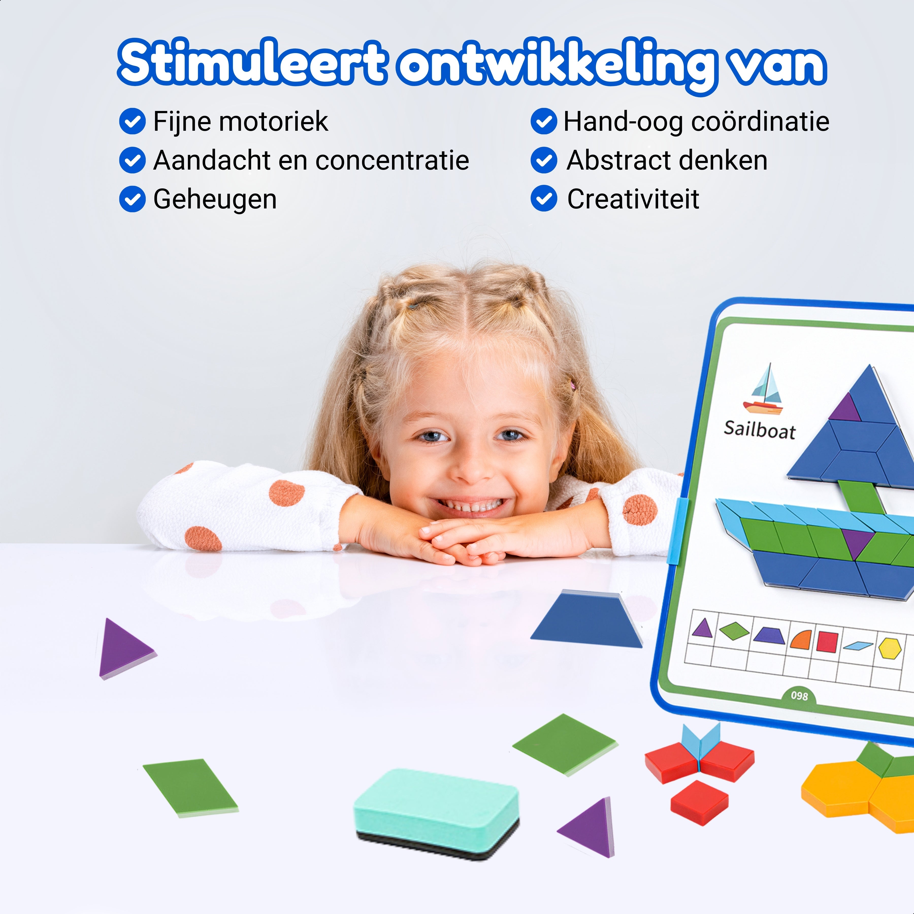 Kind speelt met Tangram Tactician van Fits4Kids die de ontwikkeling stimuleert